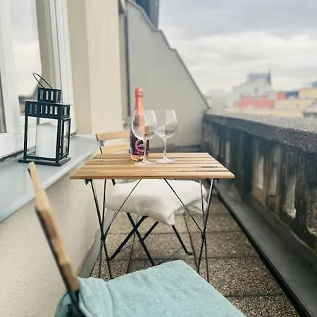 Charming Studio In The Old Town アパート